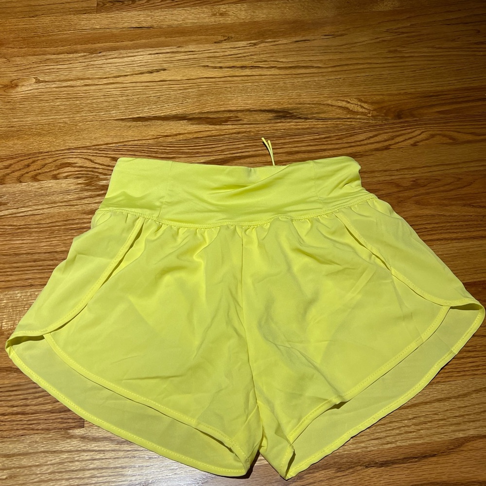 NEON YELLOW HIGH WAISTED SHORTS
